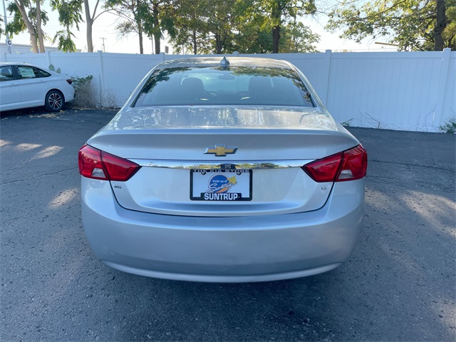 2019 Chevrolet Impala 1LT photo 26