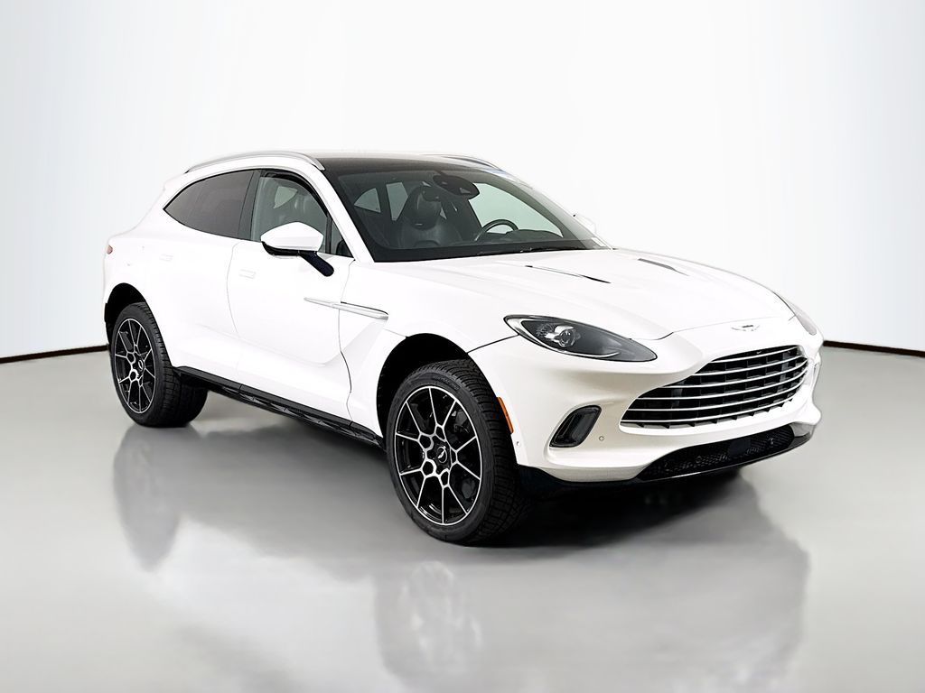 2021 Aston Martin DBX