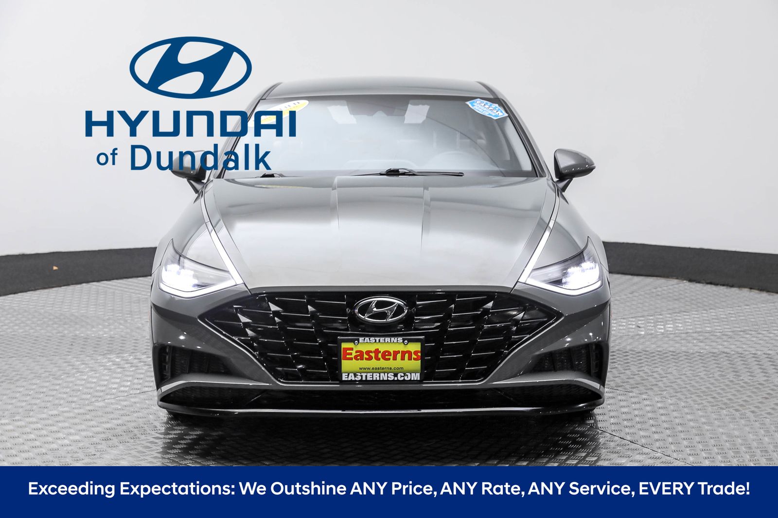 2022 Hyundai Sonata SEL photo 2