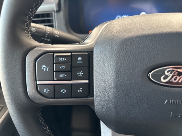 2025 Ford F-150 XLT photo 13