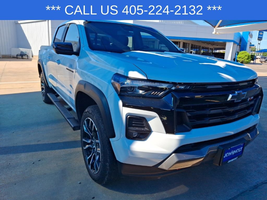 2024 Chevrolet Colorado Z71 photo 10