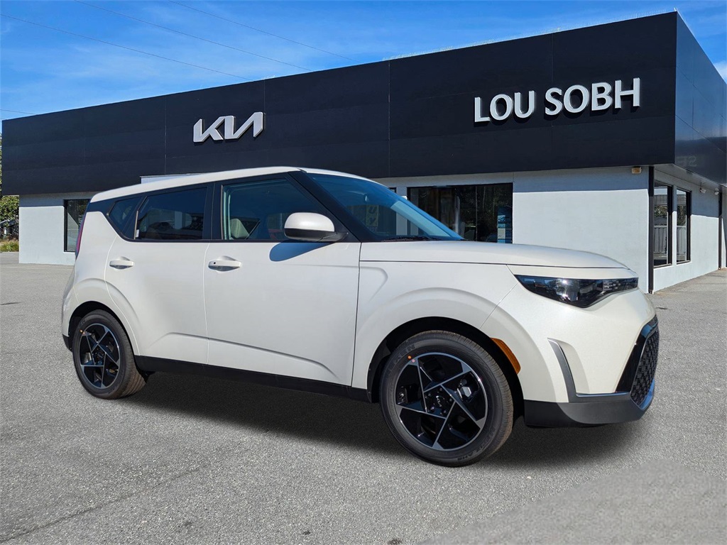 2025 Kia Soul EX's photo