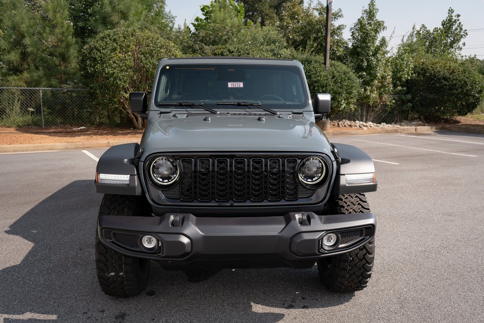 2025 Jeep Wrangler Willys photo 2