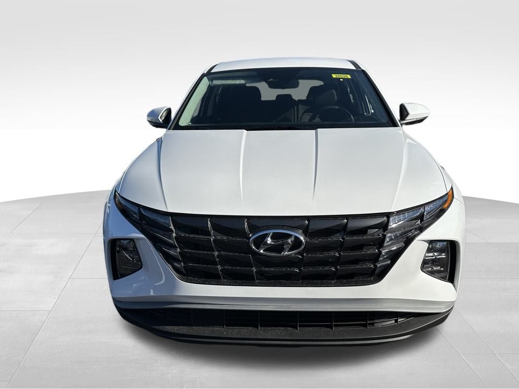 2024 Hyundai Tucson SE photo 2