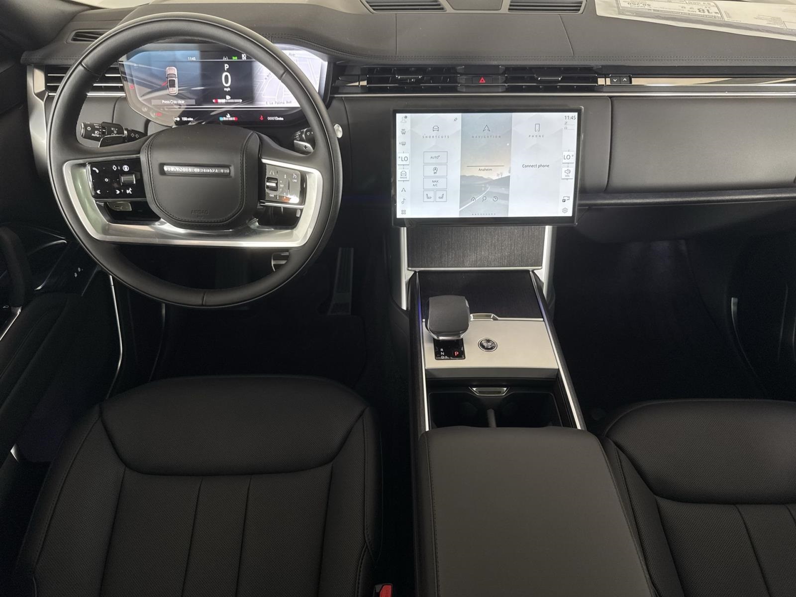 2025 Land Rover Range Rover SE photo 10
