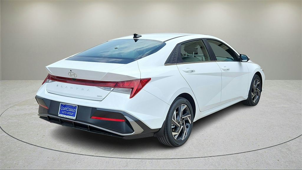 2025 Hyundai Elantra Hybrid Limited photo 15