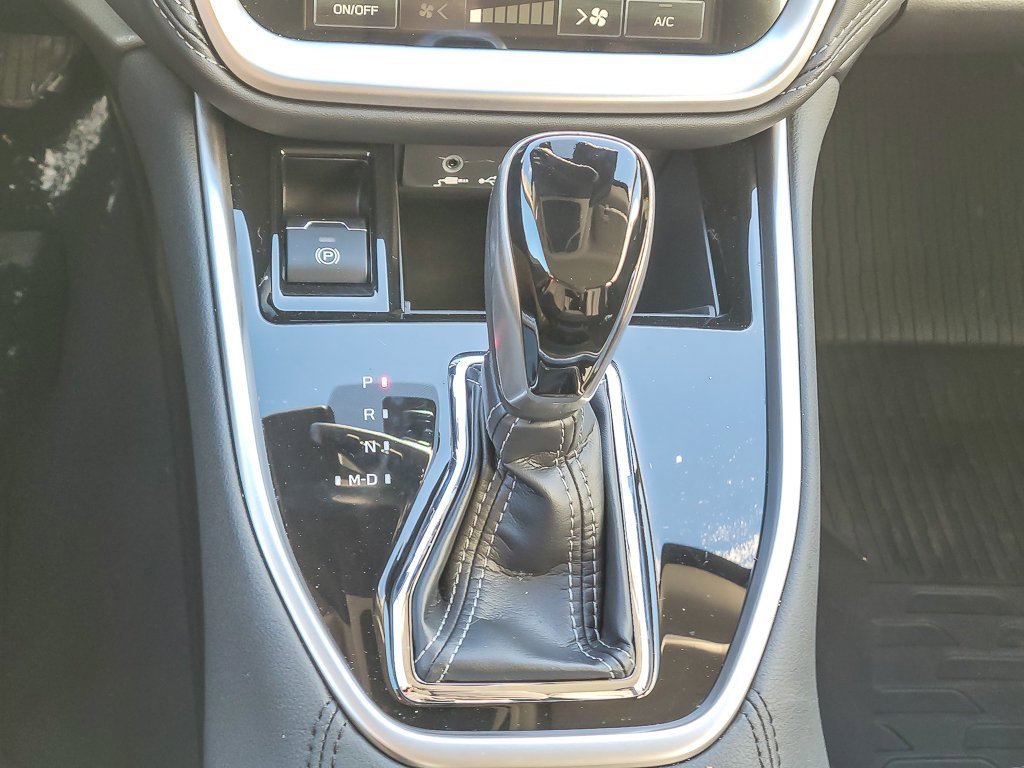 2025 SUBARU LEGACY - Image 12