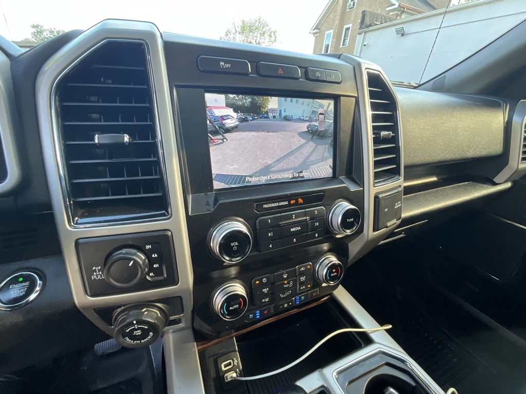 2020 Ford F-150 Lariat photo 22