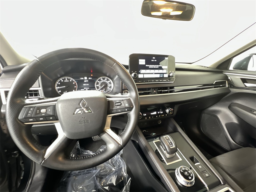 2024 Mitsubishi Outlander SE Ralliart photo 10