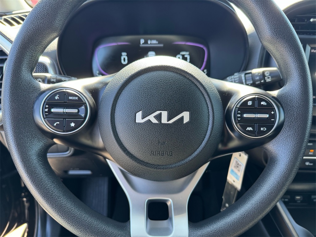 2023 Kia Soul LX photo 25