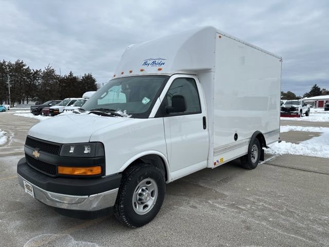 2024 Chevrolet Express Cutaway Base's photo
