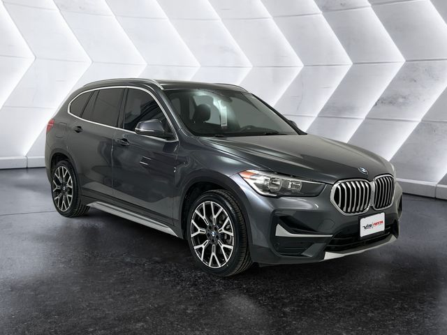 2021 BMW X1 28i's photo