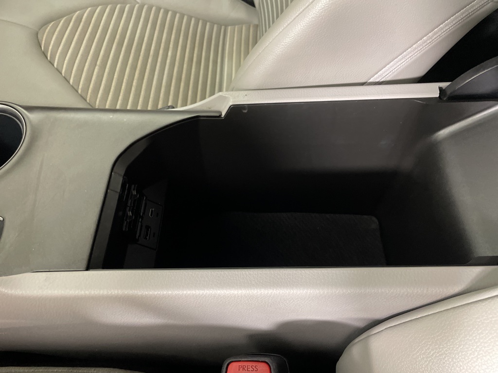 2023 Toyota Camry SE photo 26