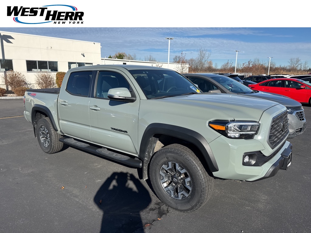 2023 Toyota Tacoma TRD Off Road's photo