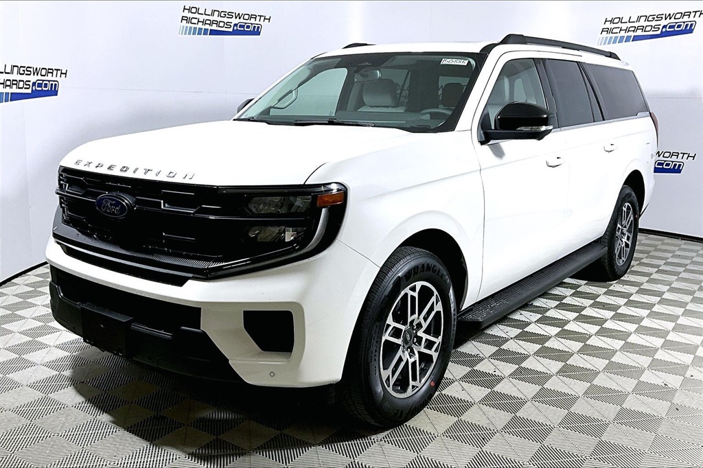 2025 Ford Expedition Active's photo
