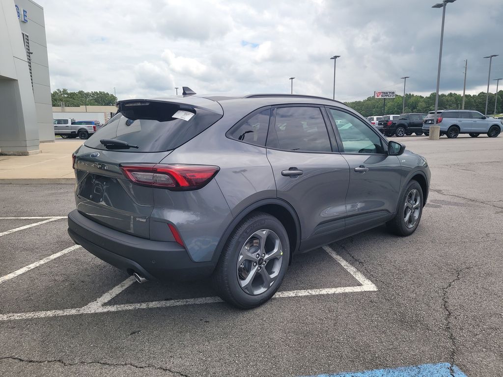 2025 Ford Escape ST-Line photo 3