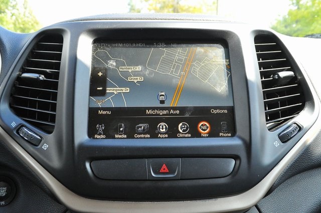 2017 Jeep Cherokee Limited photo 32