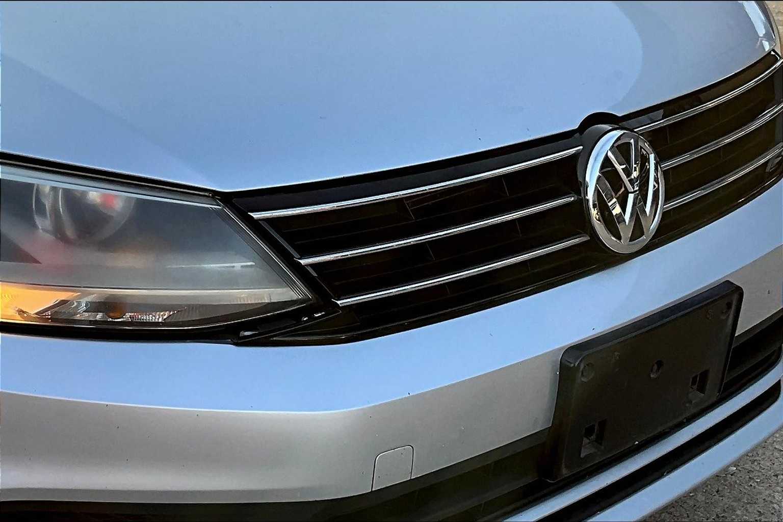 2015 Volkswagen Jetta 2.0 TDI SE photo 27