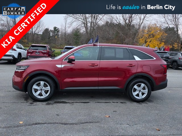 2023 Kia Sorento LX photo 3