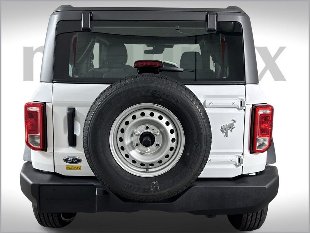 2025 Ford Bronco Base photo 12