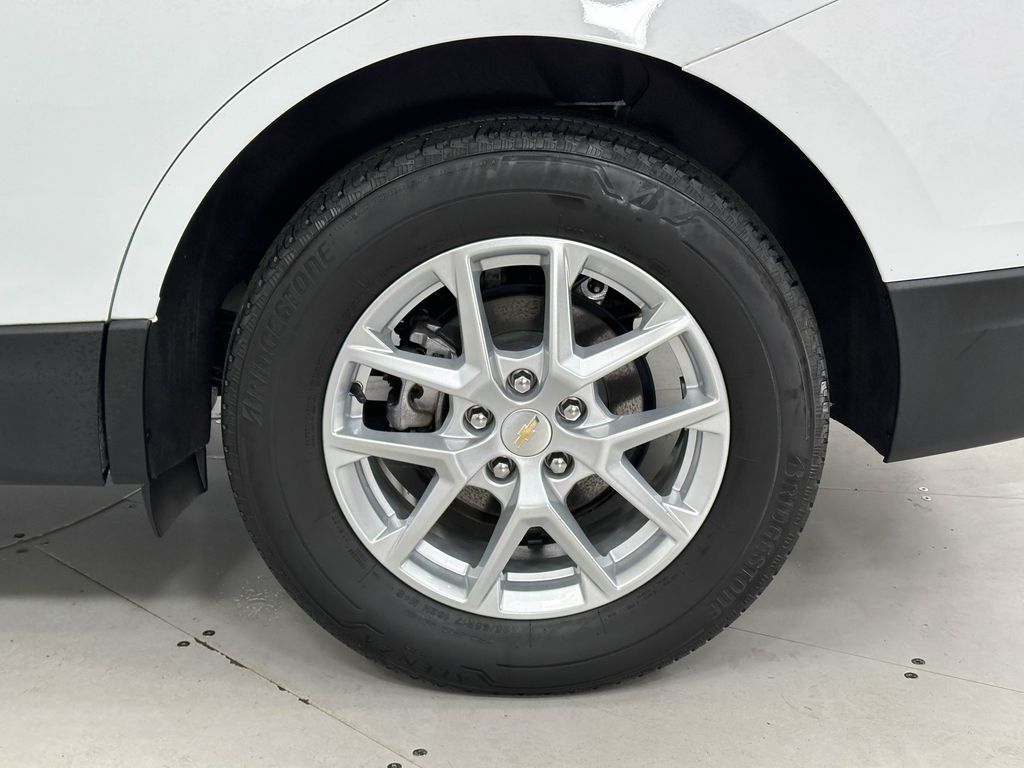 2022 Chevrolet Equinox LS photo 29