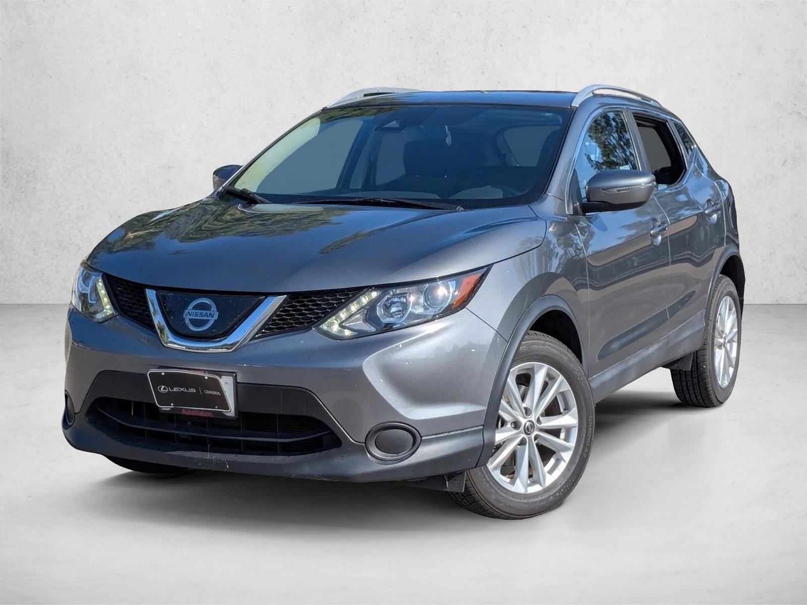 2019 Nissan Rogue Sport SV's photo