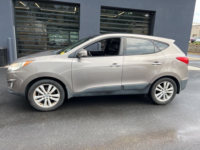 Used 2013 Hyundai Tucson Limited with VIN KM8JU3AC5DU678997 for sale in Florence, SC