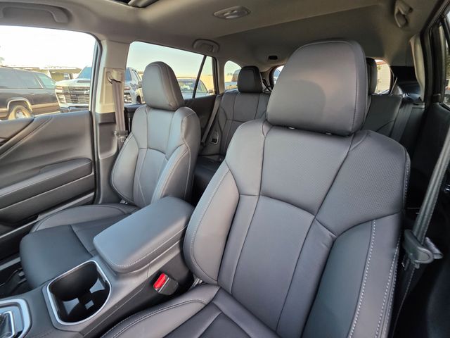 2025 Subaru Outback Limited photo 13