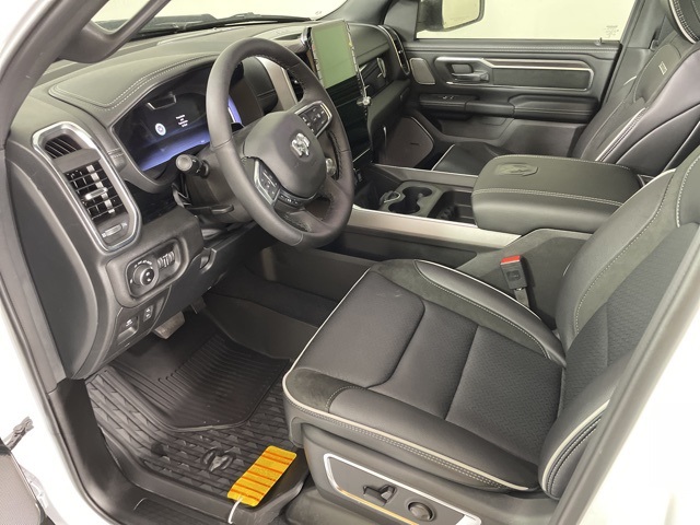2026 Ram 1500 Laramie photo 17