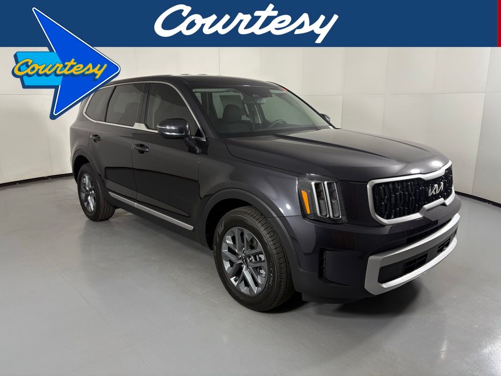 2025 Kia Telluride LX's photo