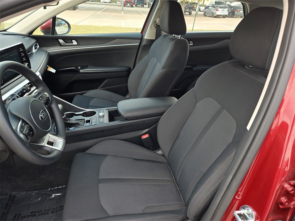2021 Kia K5 LX photo 25