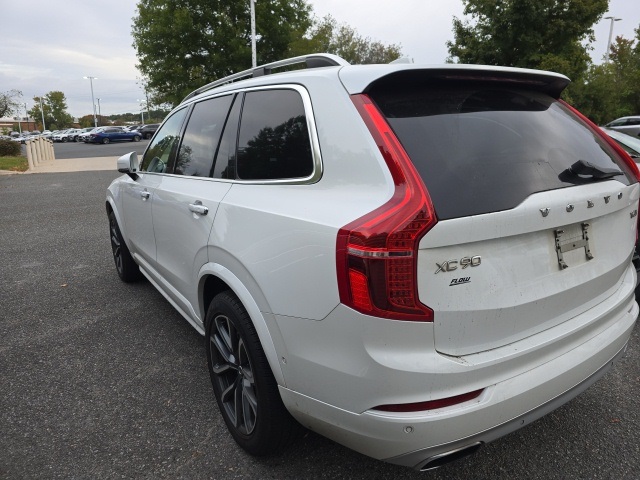2018 Volvo XC90 T6 Momentum photo 4