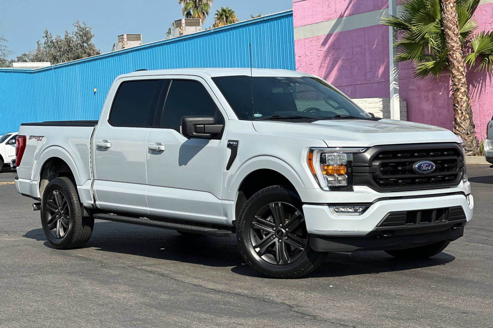 2022 Ford F-150 XLT photo 2