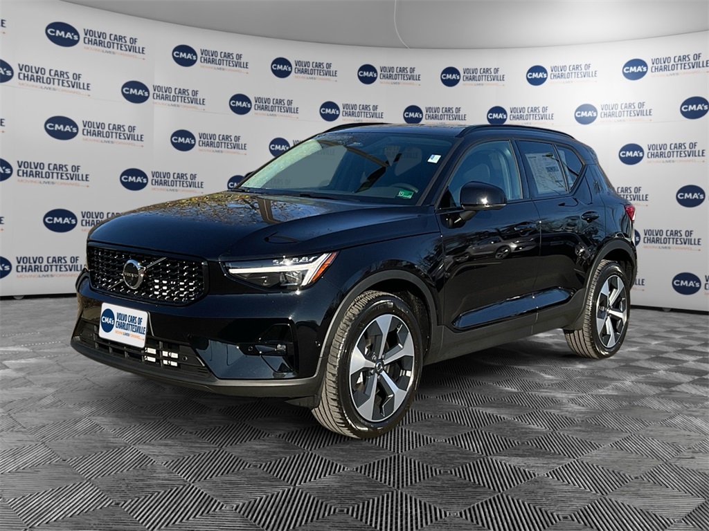 2026 Volvo XC40 Plus's photo