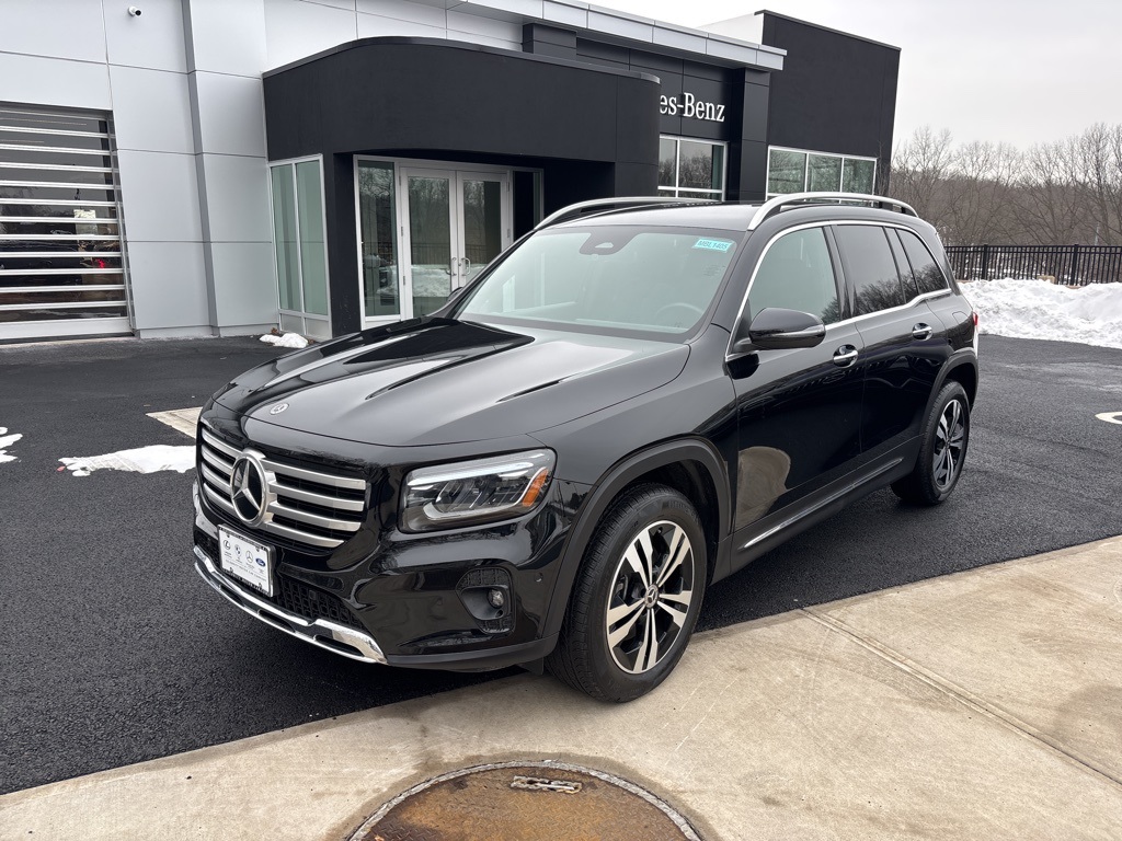2025 Mercedes-Benz GLB Base's photo