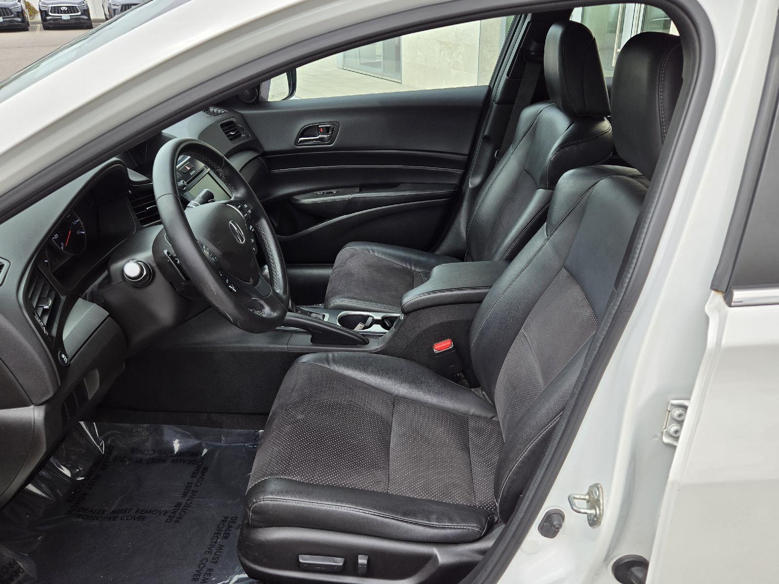2016 Acura ILX Premium A-Spec photo 3