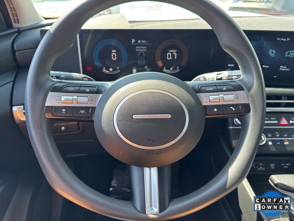 2025 Hyundai Tucson SE photo 18