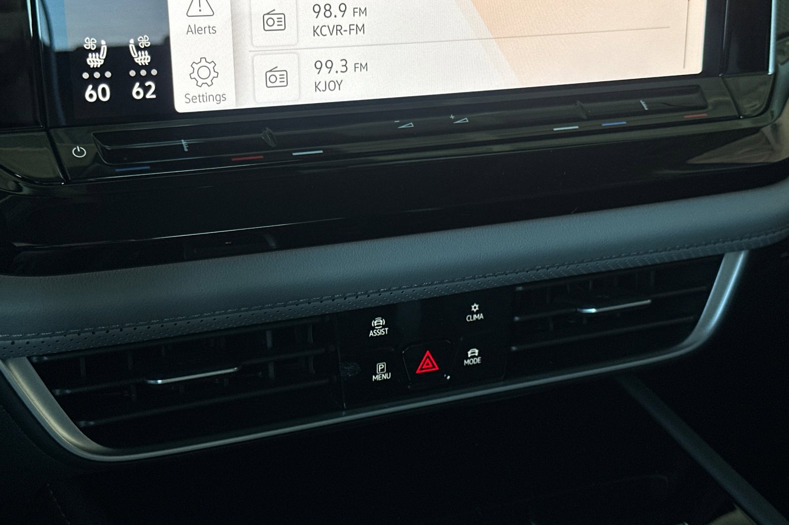 2025 Volkswagen Atlas Peak Edition SE photo 20