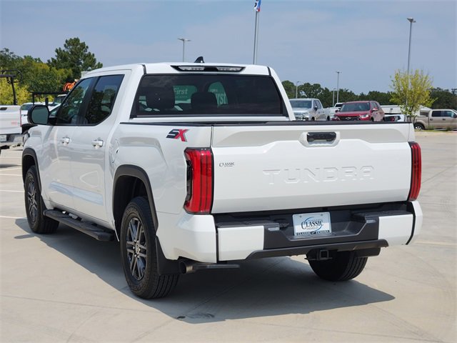 2024 Toyota Tundra SR5 photo 7