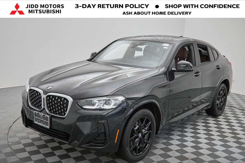 2025 BMW X4 30i's photo