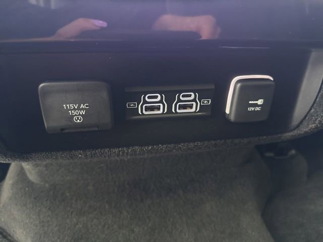 2022 Jeep Grand Wagoneer I photo 22