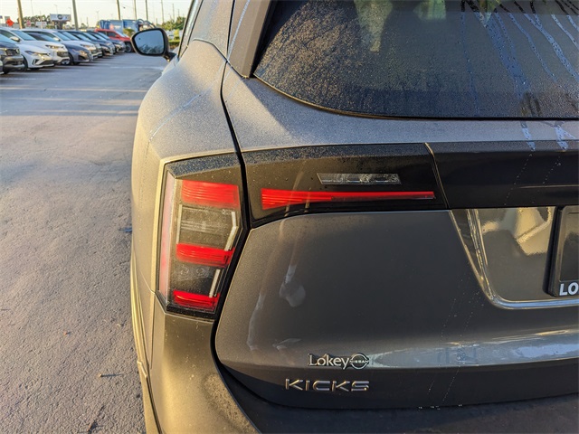 2026 Nissan Kicks SV photo 6