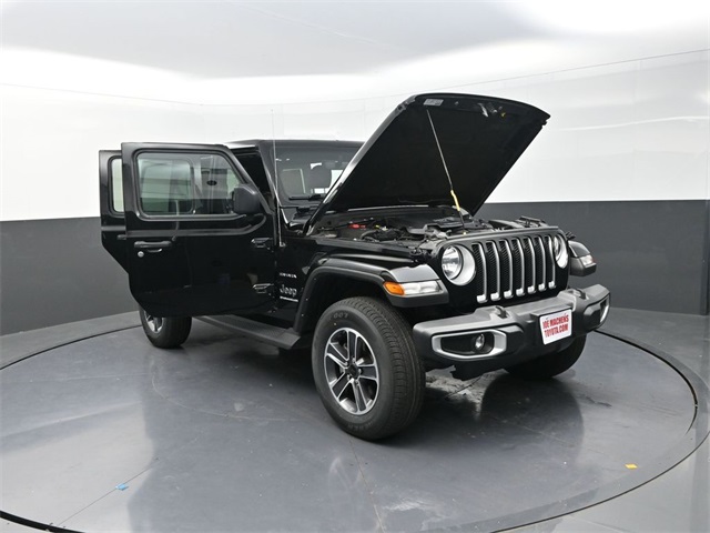 2023 Jeep Wrangler Sahara photo 31