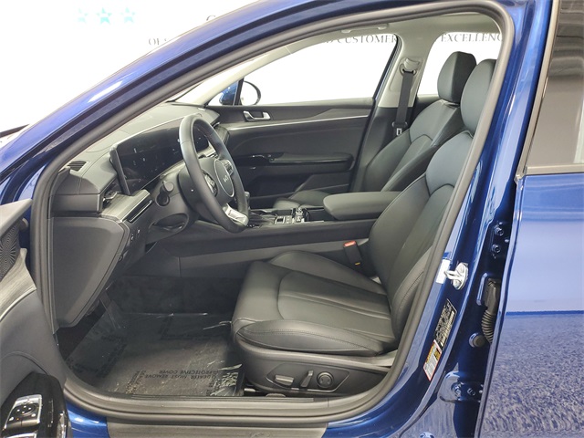 2025 Kia K5 EX photo 11