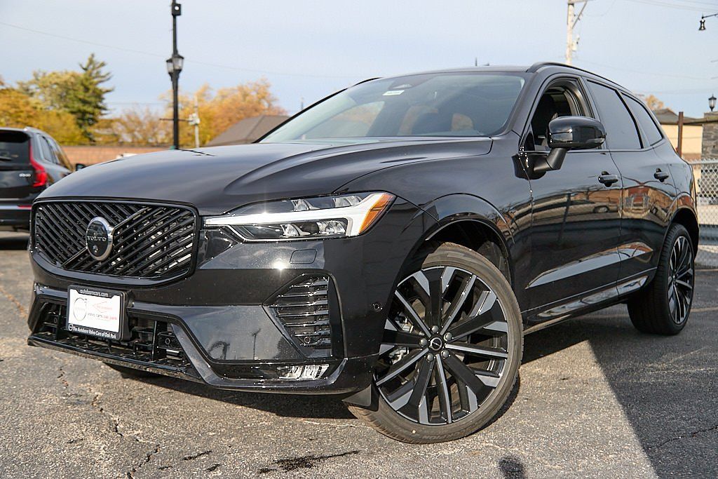 2026 VOLVO XC60 - Image 1