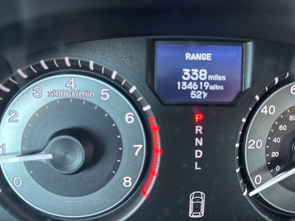 2016 Honda Odyssey Touring photo 2