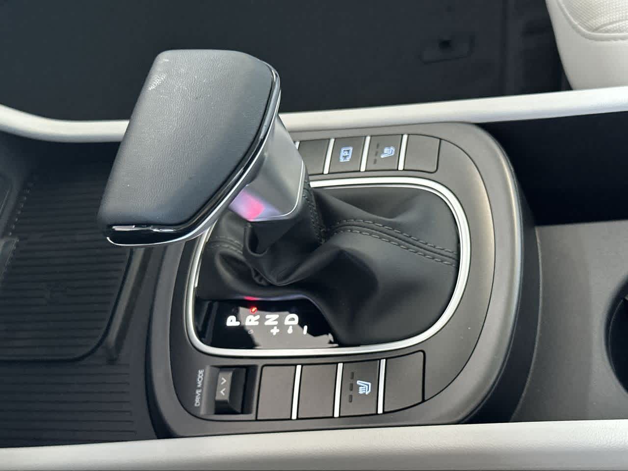 2026 Hyundai Kona SEL photo 20