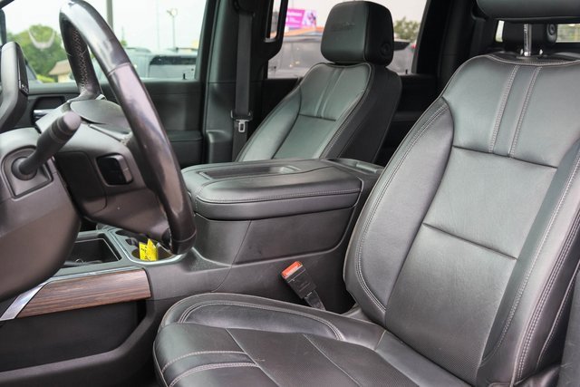 2022 Chevrolet Silverado 3500HD High Country photo 14