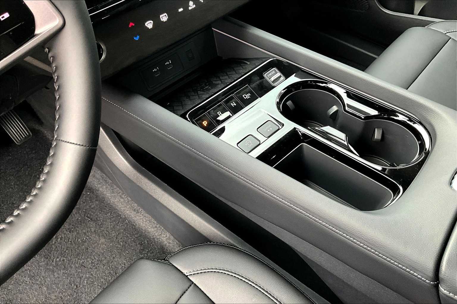 2025 Nissan Murano SL photo 11