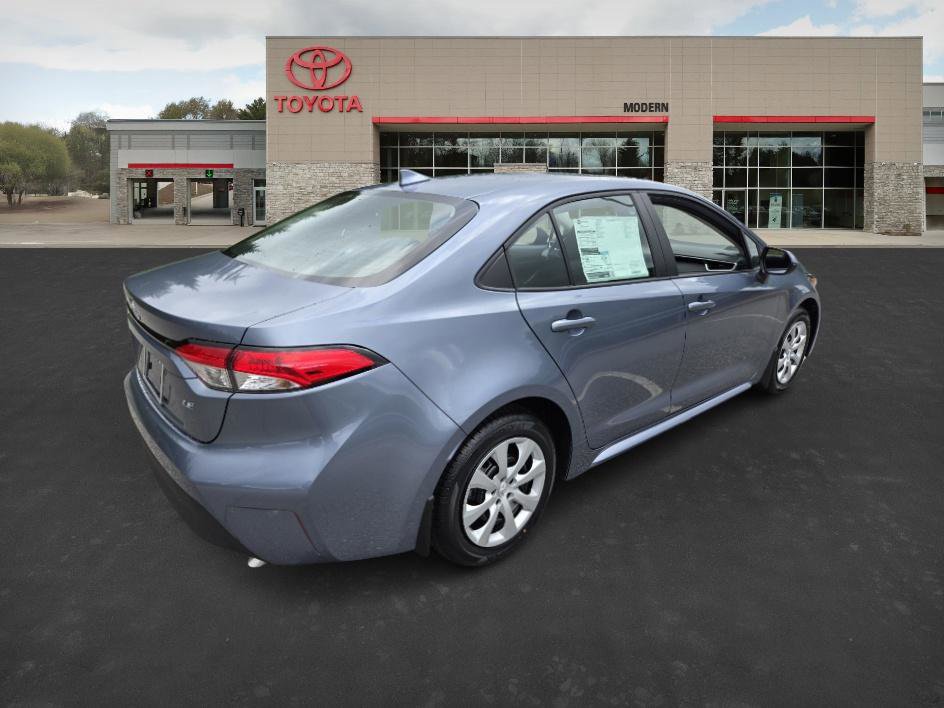 2025 Toyota Corolla LE photo 5